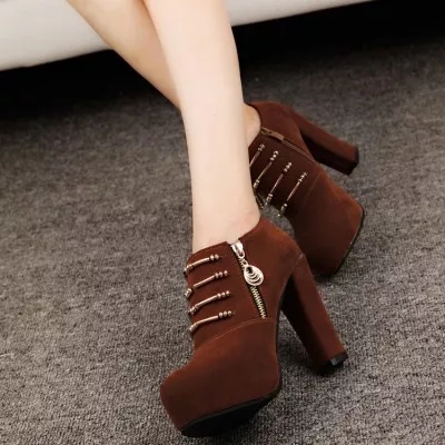 Women Imported shoes (Heels) Upto 70% OFF stock