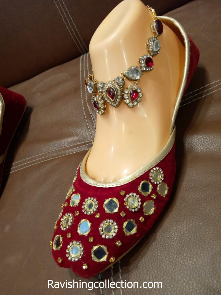 Kundan Khussa With Anklet