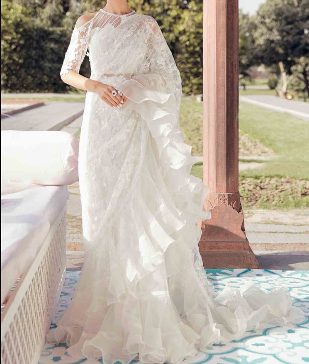 Pakistani wedding wear for bridesmaid /for Nikkah | White gown dress, Pakistani  frocks, Pakistani dress design