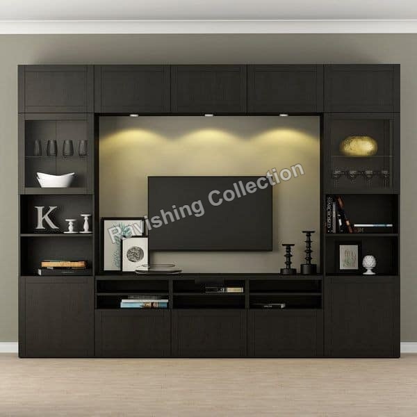 Efficient media wall design for small apartments